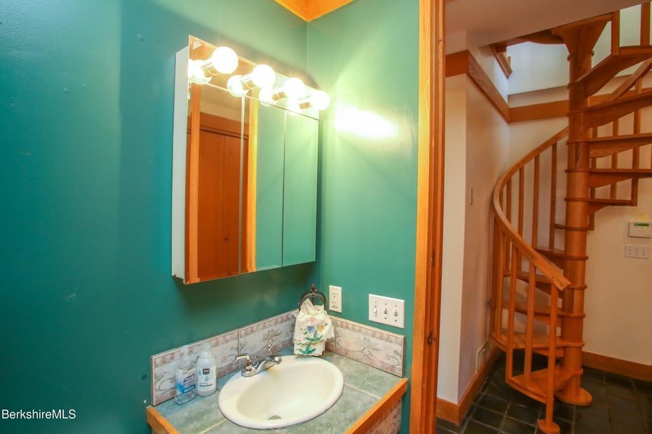28 Brigham Ln Photo 25