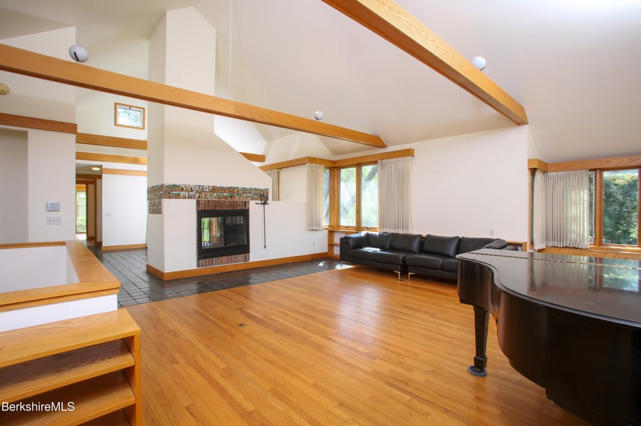 28 Brigham Ln Photo 9
