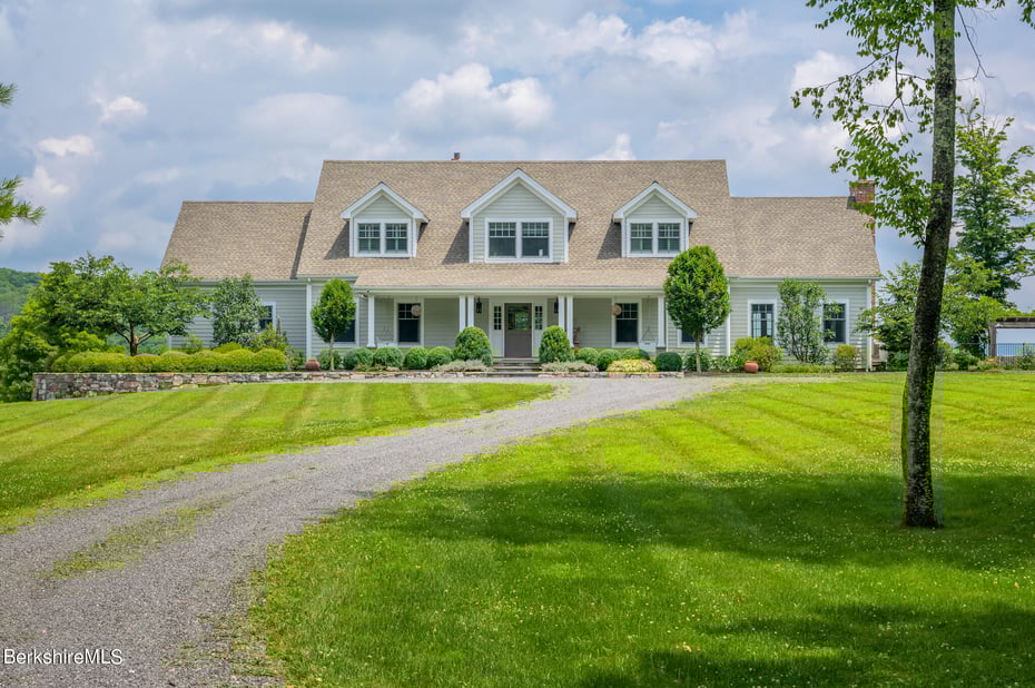 32 Oxbow Rd Photo 1