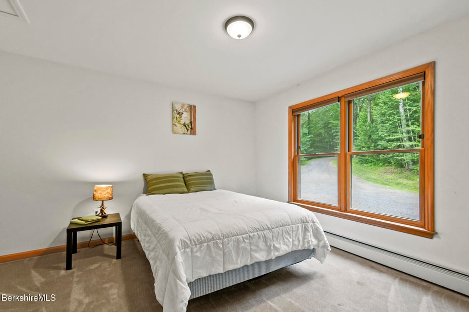 230 Curran Rd Photo 32