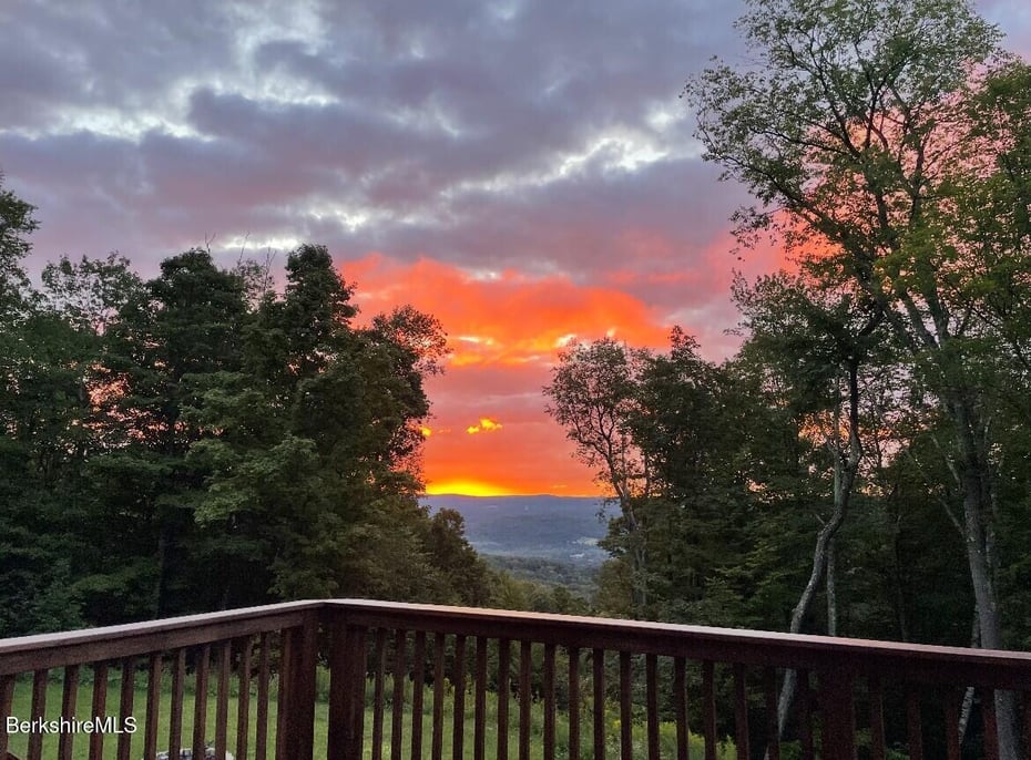 230 Curran Rd Photo 6