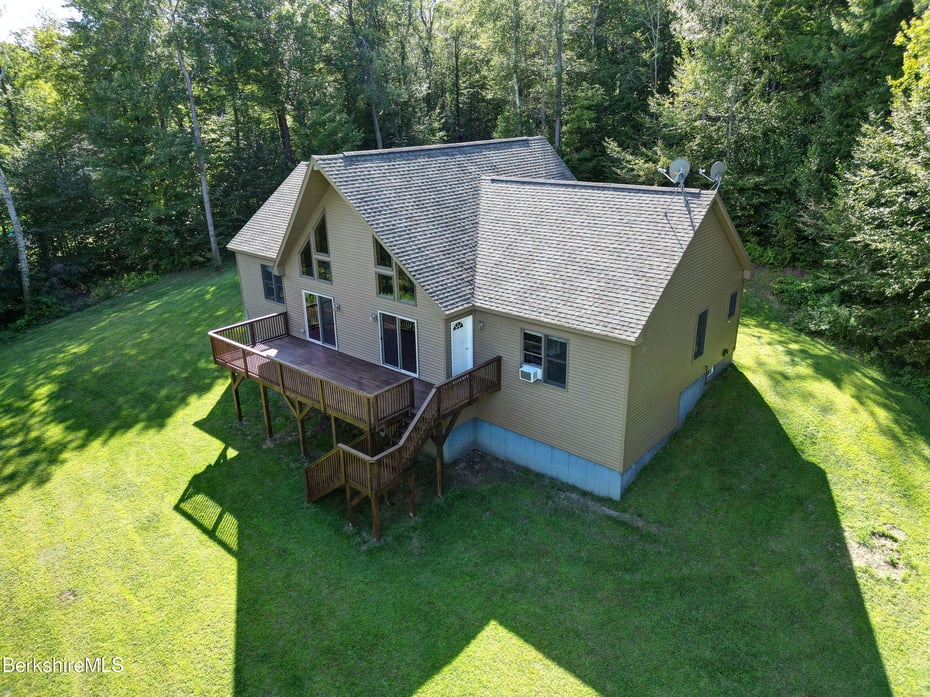 230 Curran Rd Photo 4