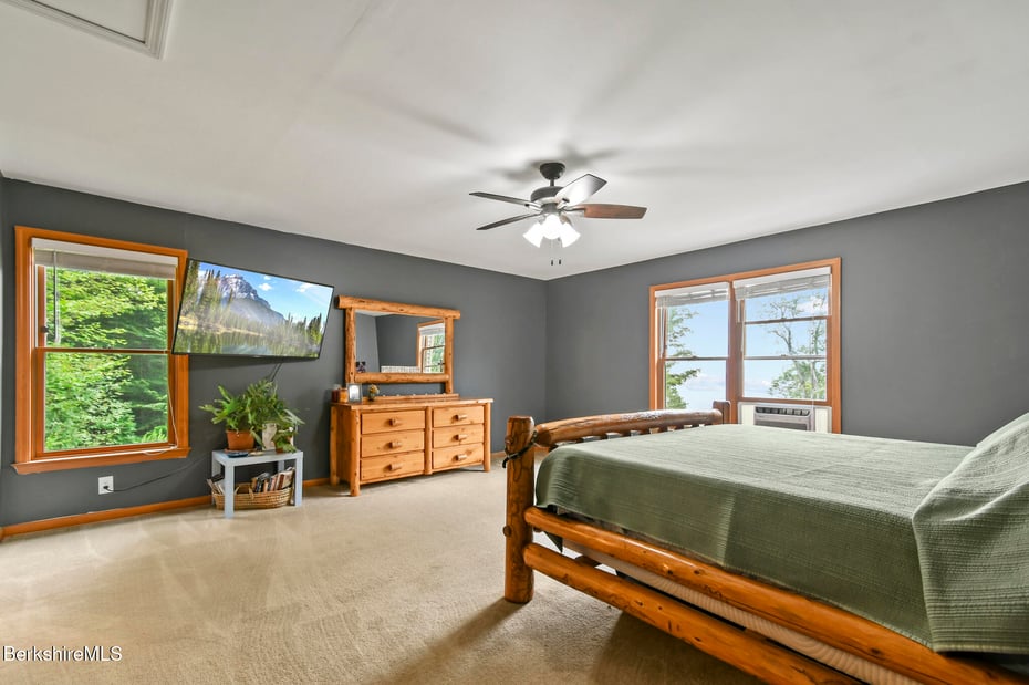 230 Curran Rd Photo 28