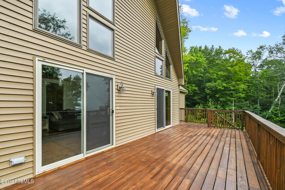 230 Curran Rd Photo 14