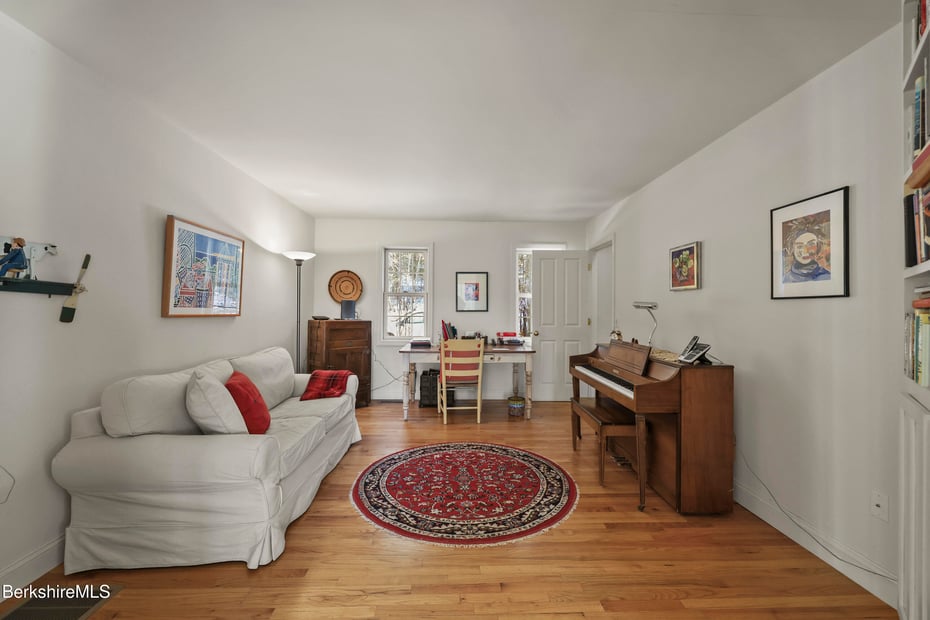 130 East Rd Photo 17