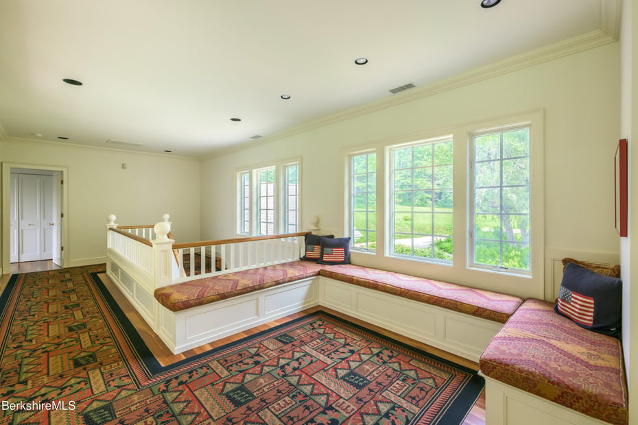 32 Crooked Hill Rd Photo 46