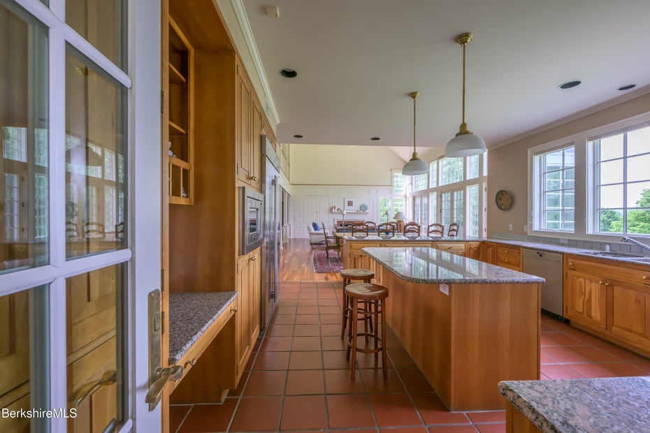 32 Crooked Hill Rd Photo 25