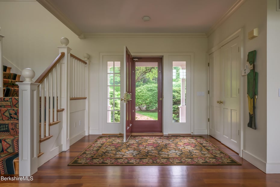 32 Crooked Hill Rd Photo 6
