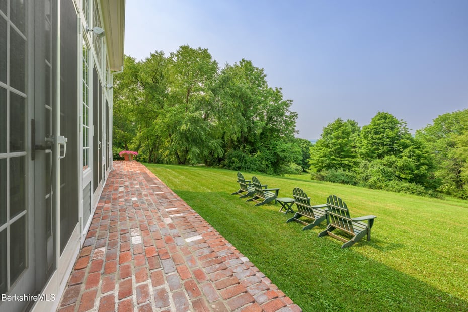 32 Crooked Hill Rd Photo 60
