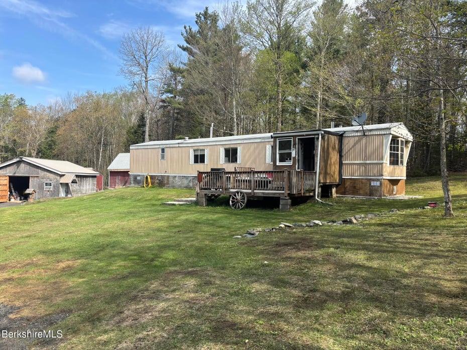 500 Loop Rd Photo 1