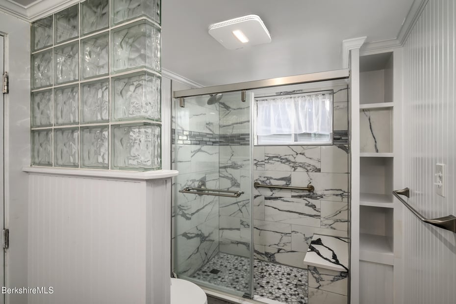 53 Depot St Photo 12