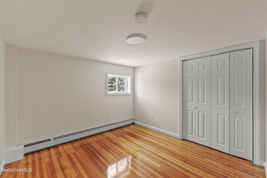 738 River Rd Photo 46