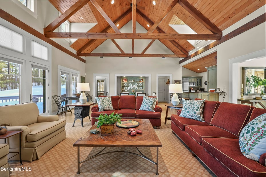 201 Stratford Rd Photo 13