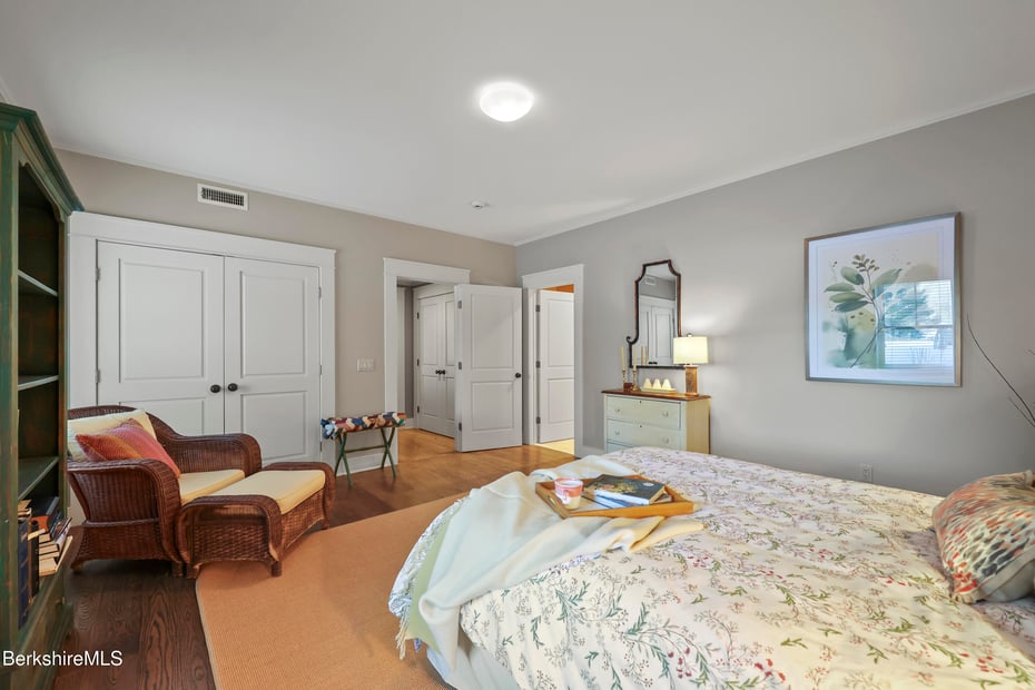 201 Stratford Rd Photo 56