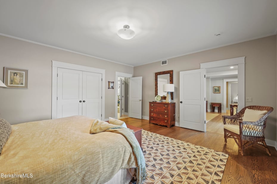 201 Stratford Rd Photo 49