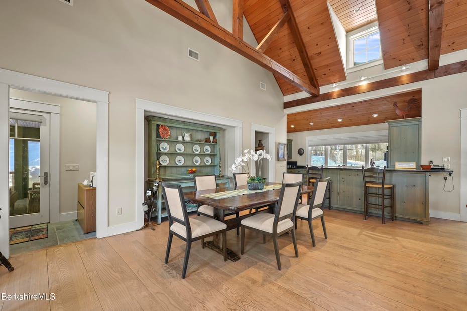 201 Stratford Rd Photo 20