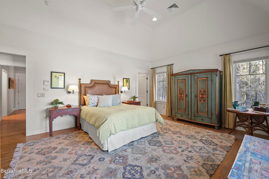 201 Stratford Rd Photo 32