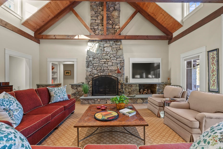 201 Stratford Rd Photo 16