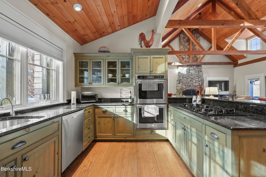 201 Stratford Rd Photo 27