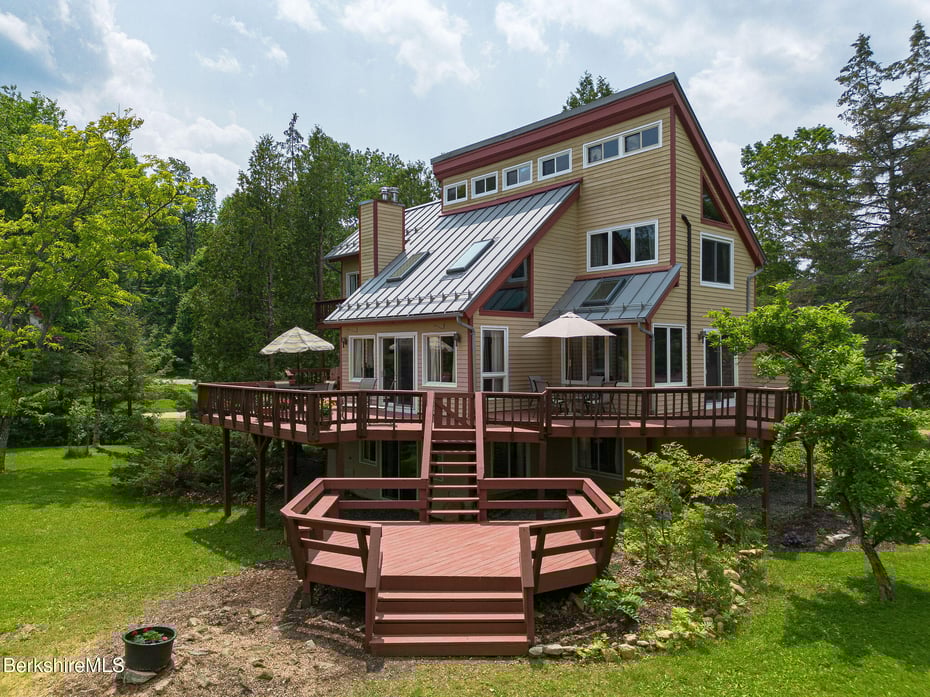 3 Stratford Ln Photo 42