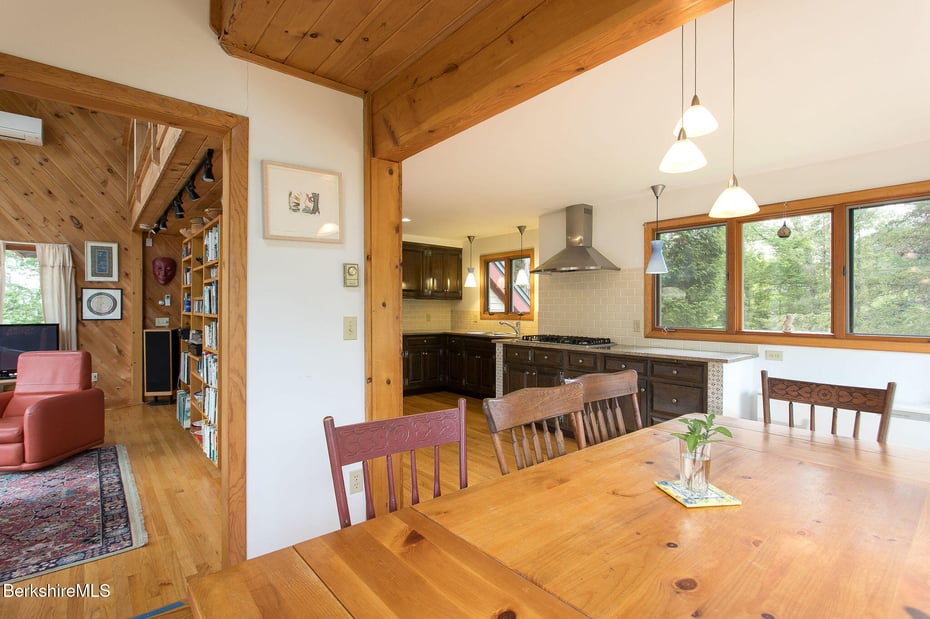 3 Stratford Ln Photo 17