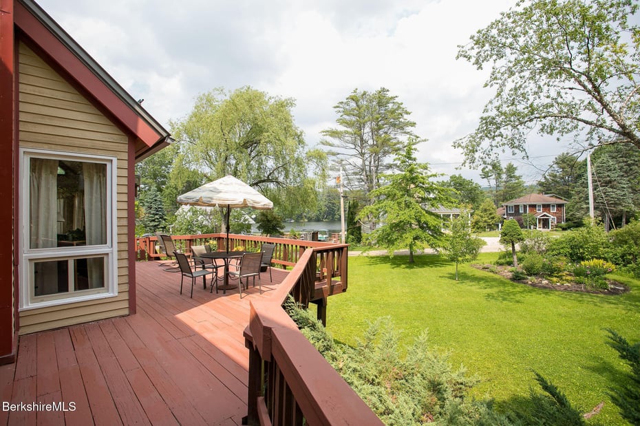 3 Stratford Ln Photo 41