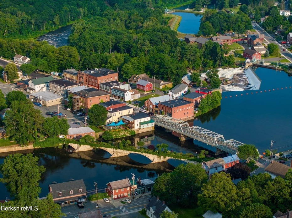 10 Deerfield Ave  #5 Photo 25