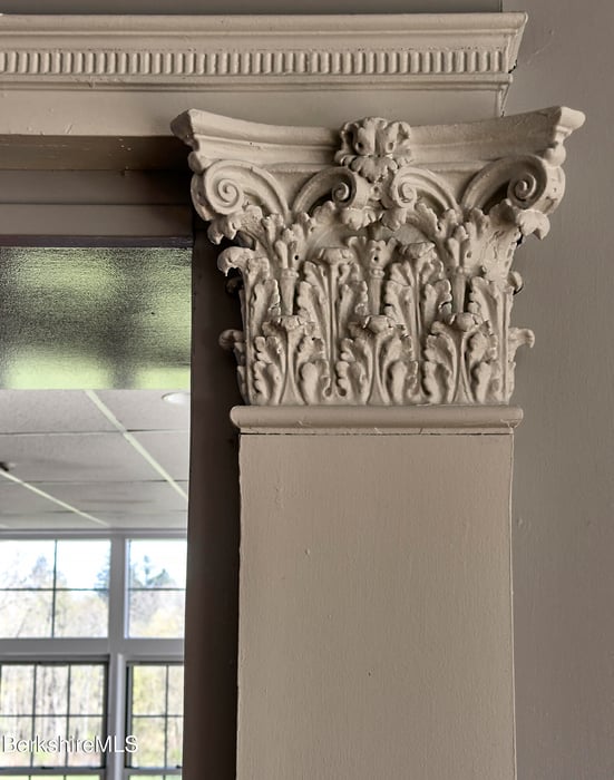 349 Old Stockbridge Rd Photo 19