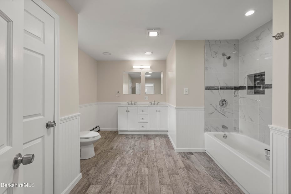 149 Wilshire Dr Photo 33