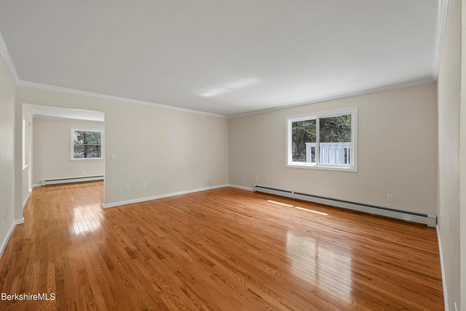 149 Wilshire Dr Photo 12