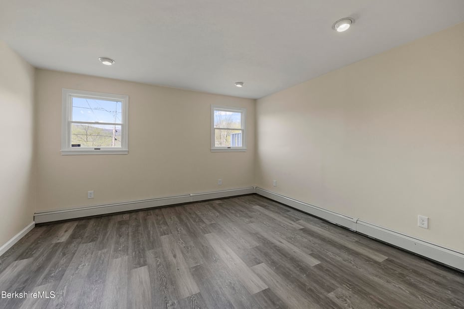 149 Wilshire Dr Photo 48