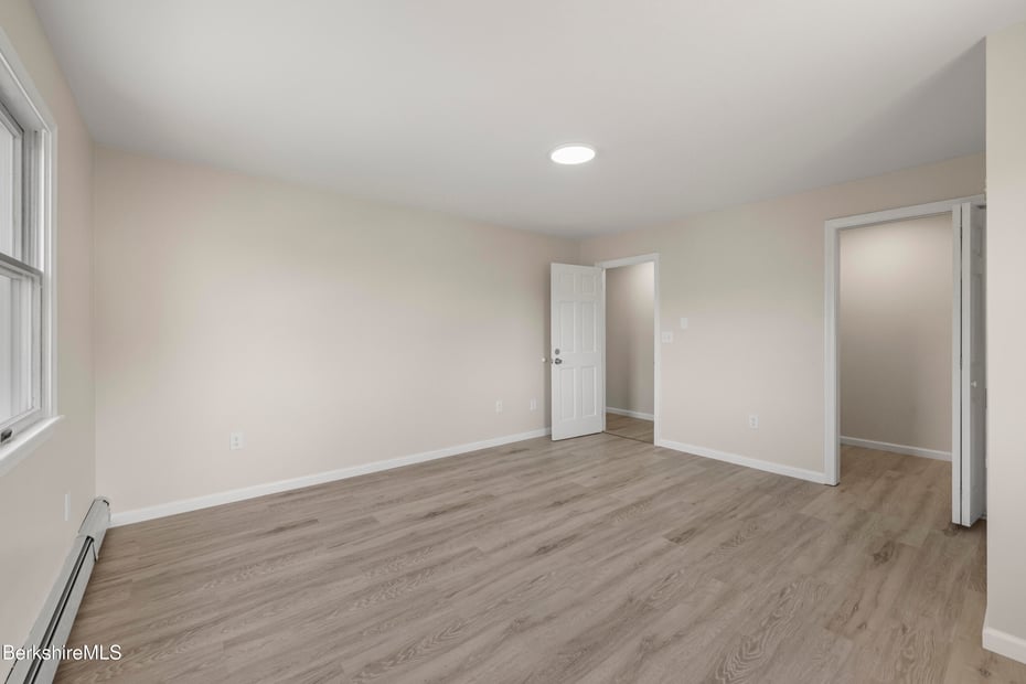 149 Wilshire Dr Photo 38