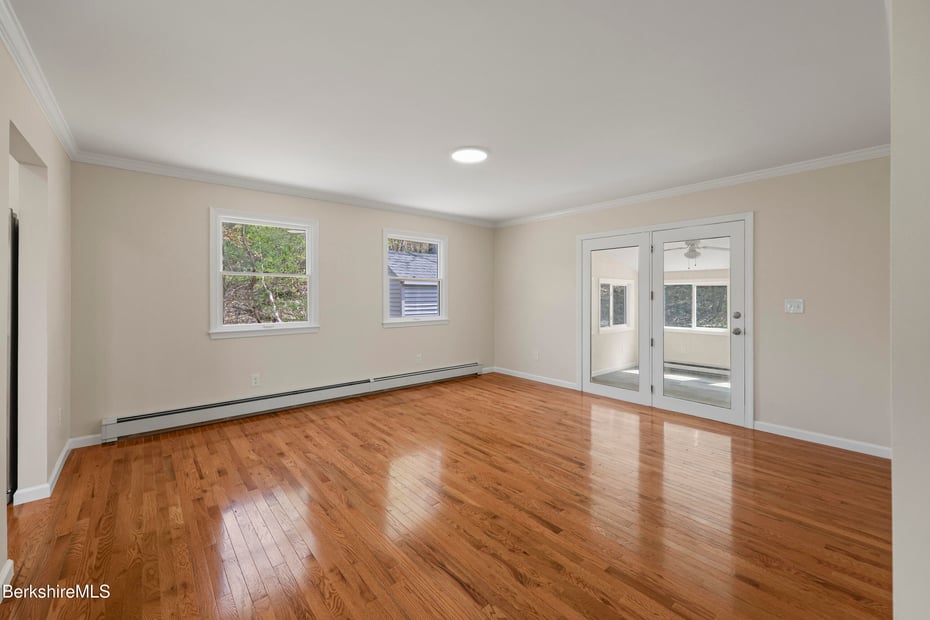 149 Wilshire Dr Photo 15