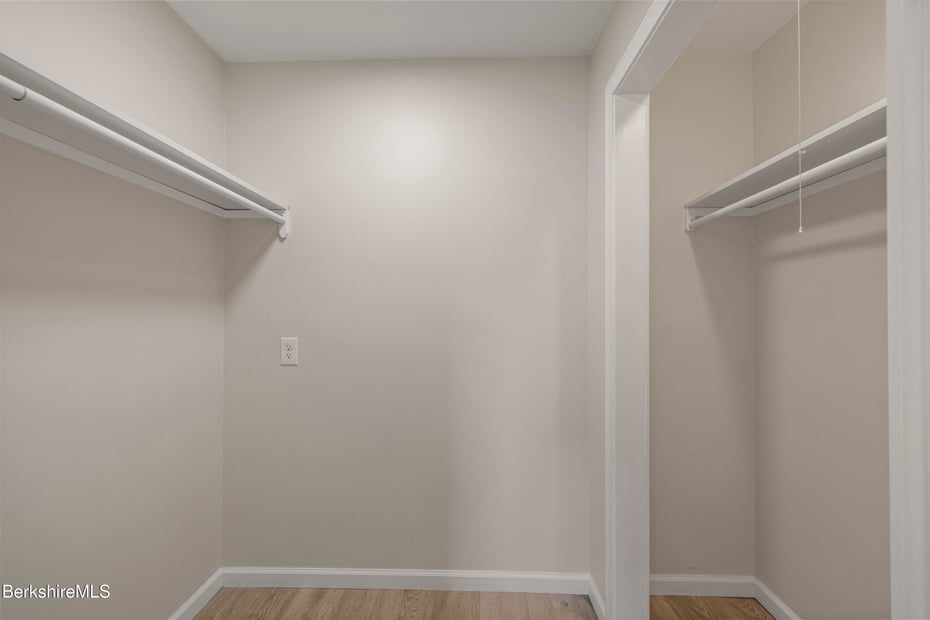 149 Wilshire Dr Photo 39