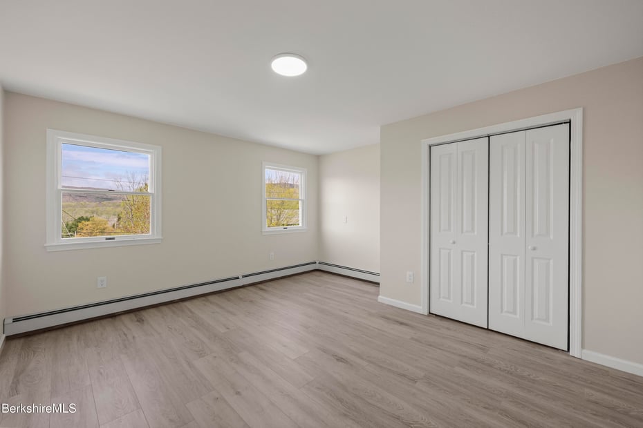 149 Wilshire Dr Photo 35