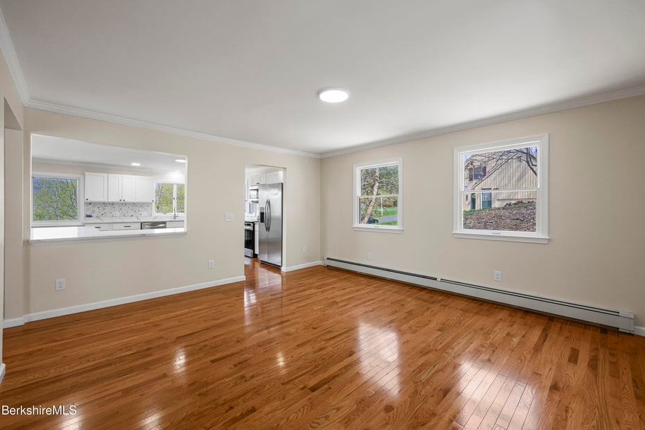 149 Wilshire Dr Photo 16