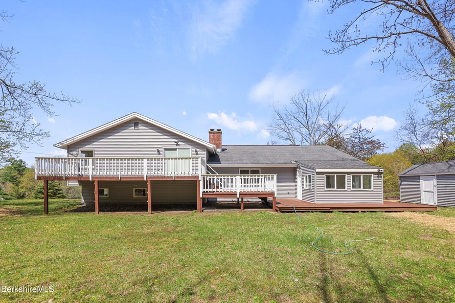 149 Wilshire Dr Photo 4