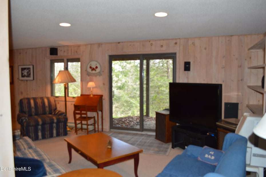 121 Hiawatha Rd Photo 35
