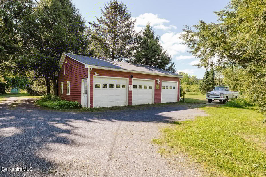 81 Egremont Plain Rd Photo 48
