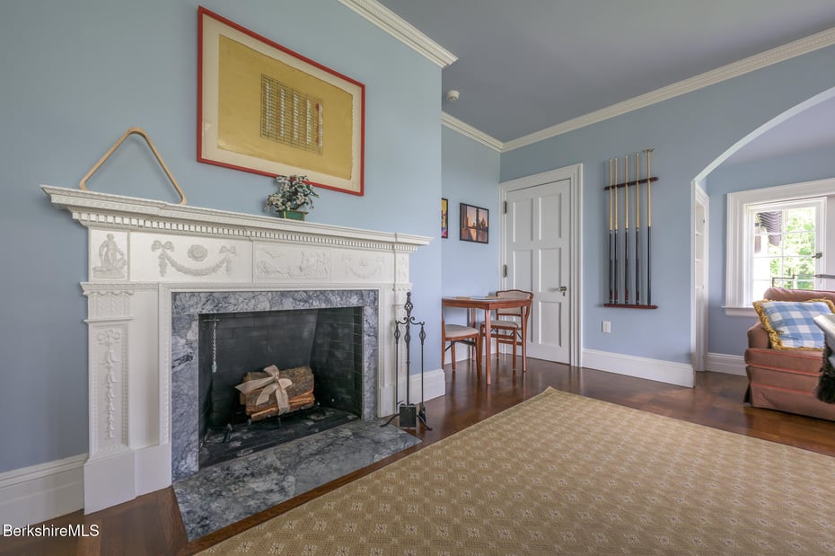 399 Under Mountain Rd Photo 37