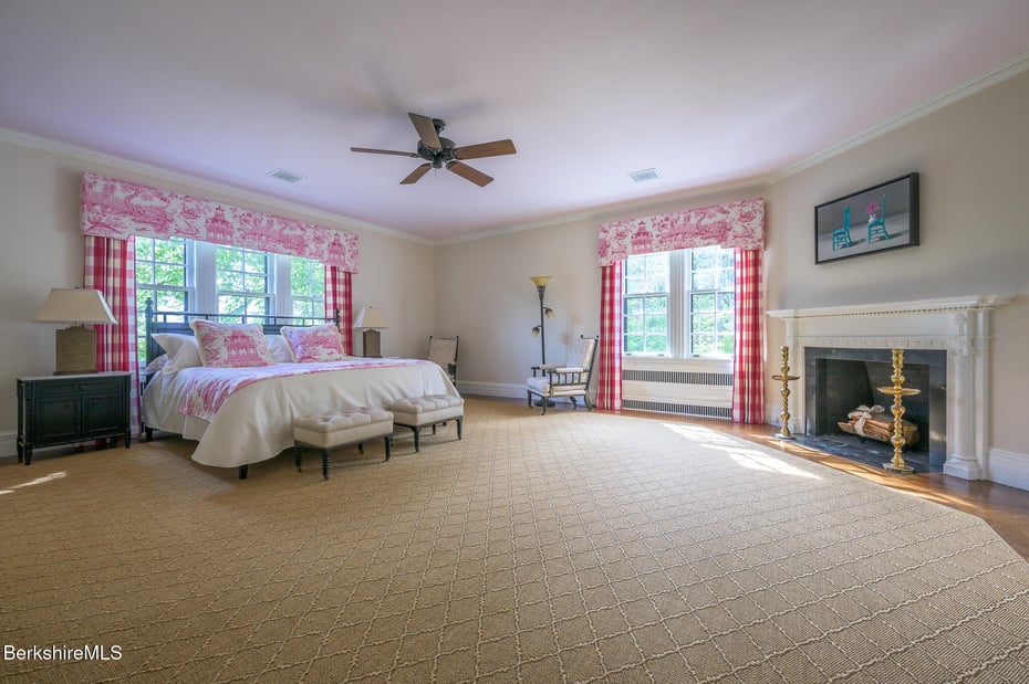 399 Under Mountain Rd Photo 27