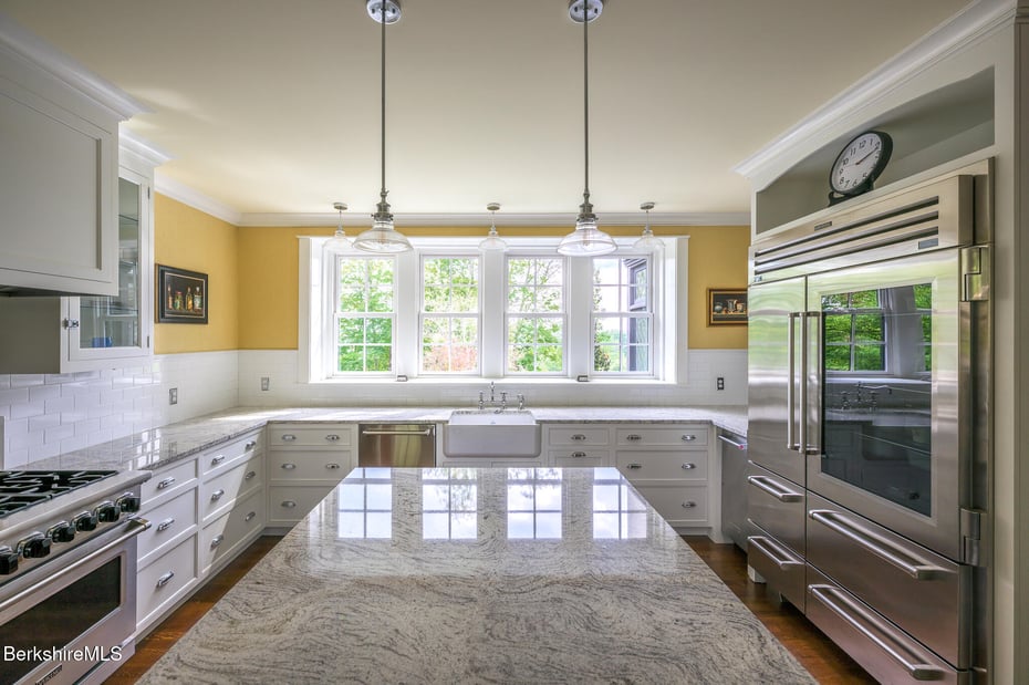 399 Under Mountain Rd Photo 21