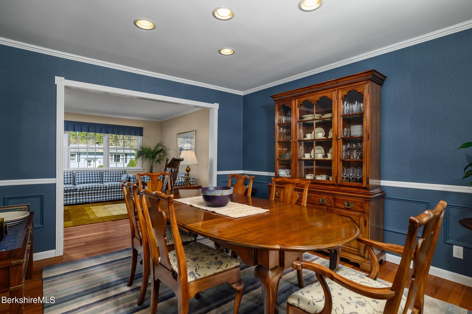 54 Pinehill Ter Photo 20