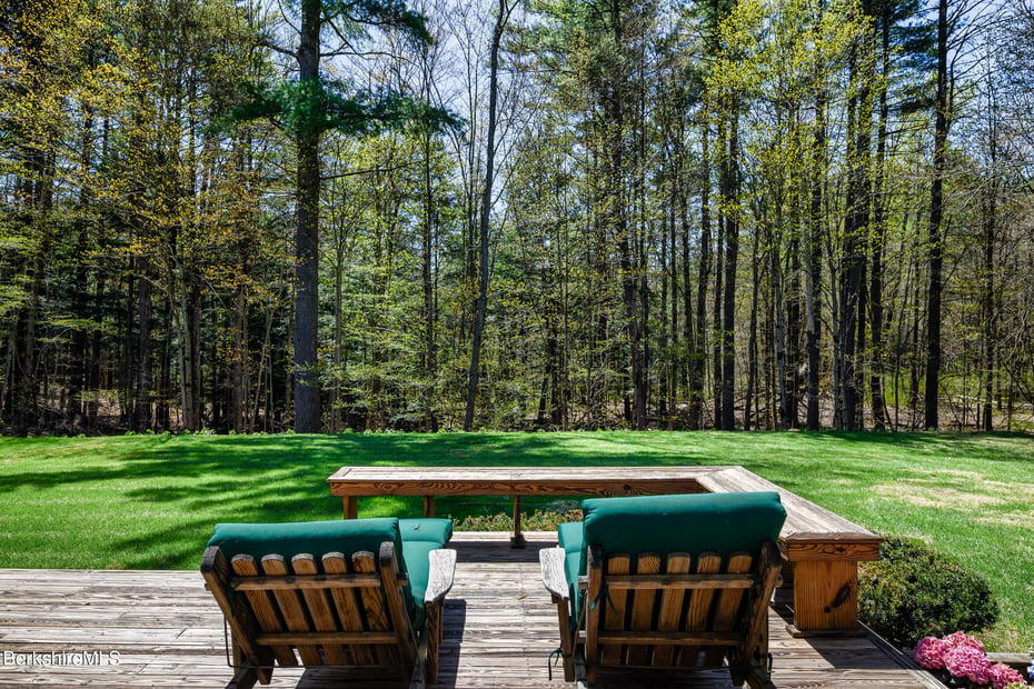 54 Pinehill Ter Photo 12