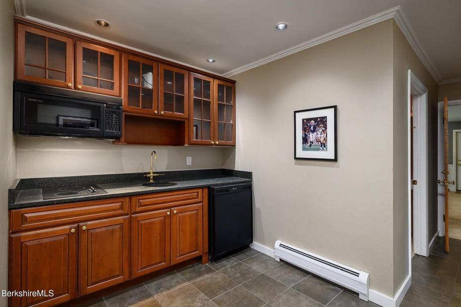 54 Pinehill Ter Photo 42