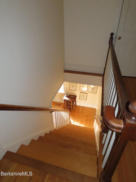 175 Bulkley St Photo 59