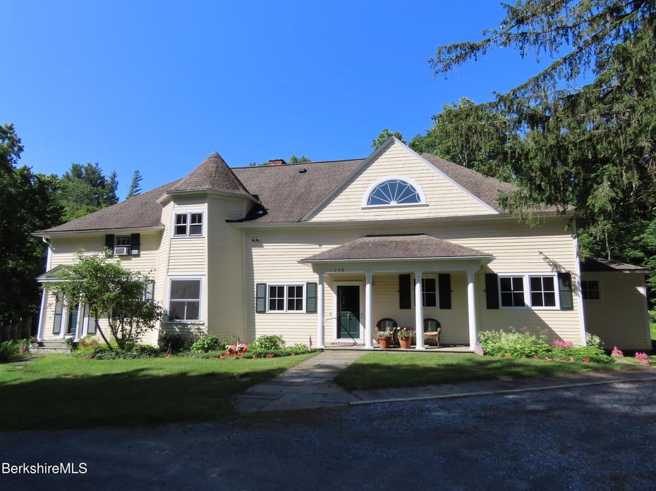 175 Bulkley St Photo 5