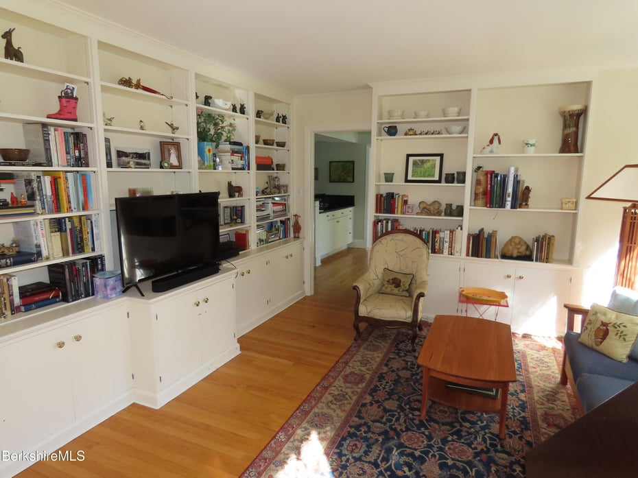 175 Bulkley St Photo 30