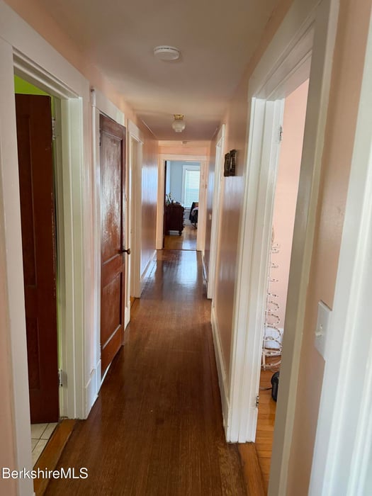 85 Church St Photo 5