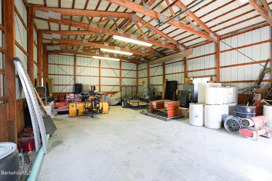 1955 N Main St Photo 23